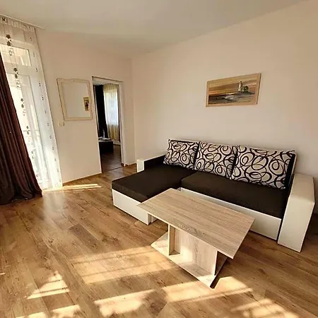 Iceberg ホテル 2*